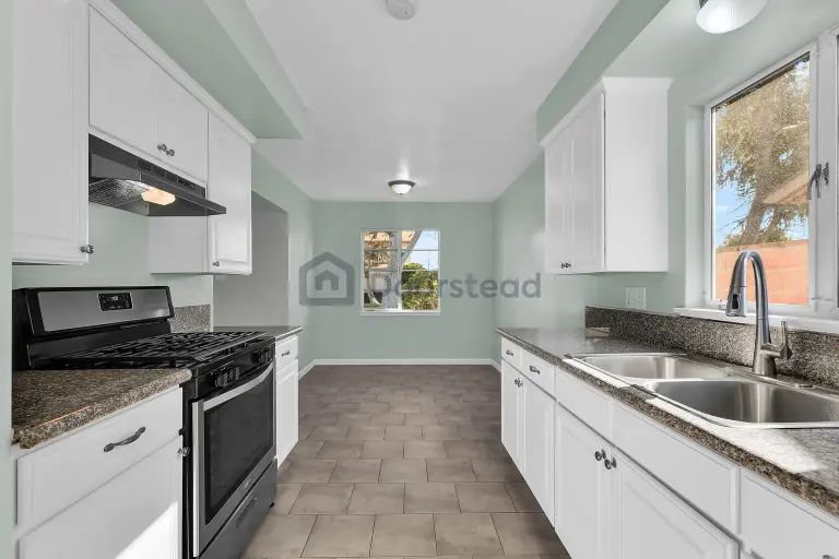 Basque Ave Fullerton CA